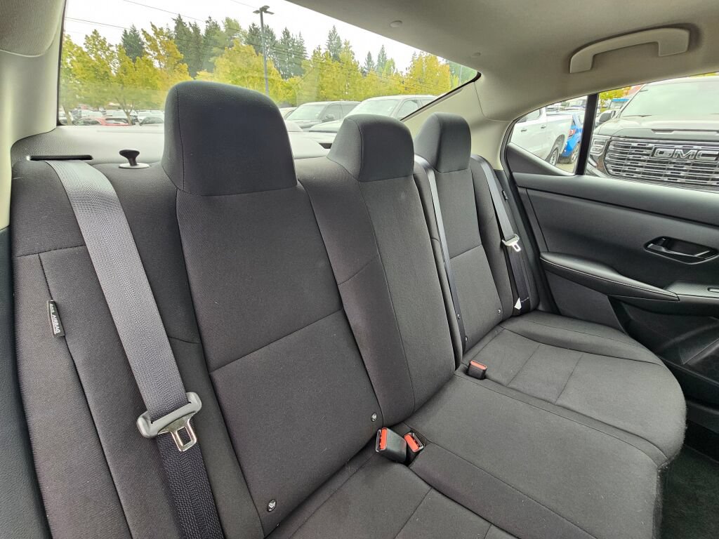 Used 2025 Nissan Sentra S FWD image 29