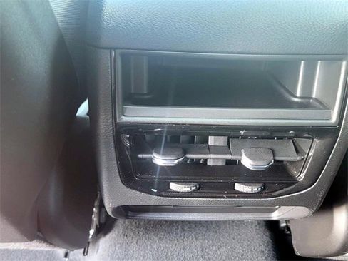 Used 2025 Jeep Grand Cherokee Laredo X image 35