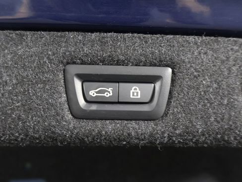 Used 2023 BMW 530i xDrive w/ Convenience Package AWD/4WD image 19