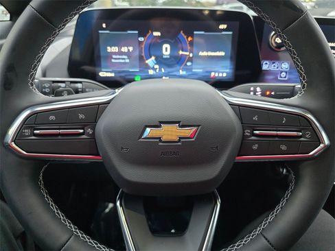 New 2026 Chevrolet Equinox EV LT image 23