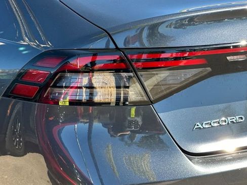 Certified 2023 Honda Accord LX image 28