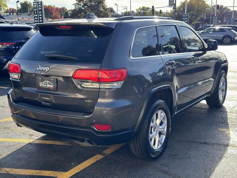 Used 2019 Jeep Grand Cherokee Laredo image 12
