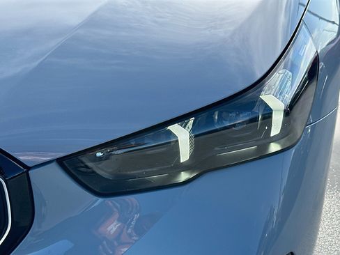 Certified 2025 BMW i5 eDrive40 w/ M Sport Package AWD/4WD image 31