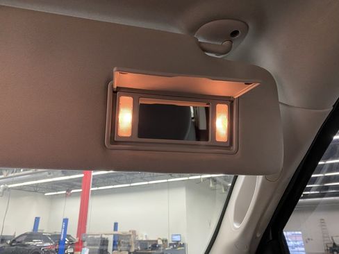 Used 2015 RAM 1500 Big Horn image 33