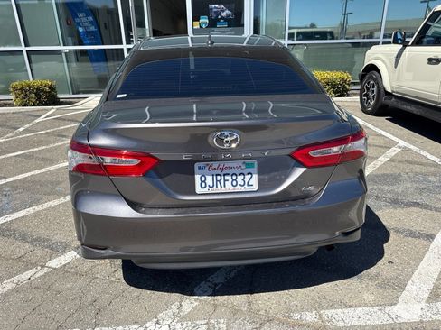 Used 2019 Toyota Camry LE FWD image 4