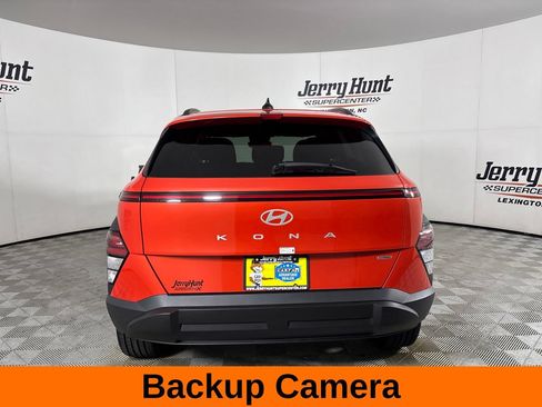 Used 2024 Hyundai Kona SEL AWD/4WD image 7