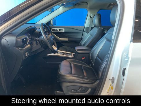 Used 2021 Ford Explorer XLT w/ Equipment Group 202A image 10