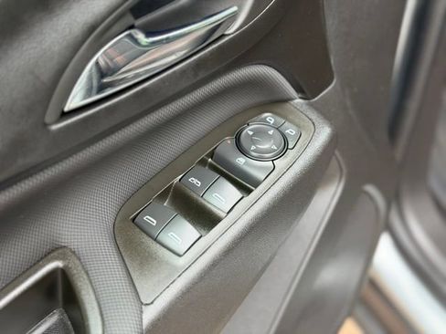 Used 2024 Chevrolet Equinox RS w/ LPO, Floor Liner Package AWD/4WD image 21