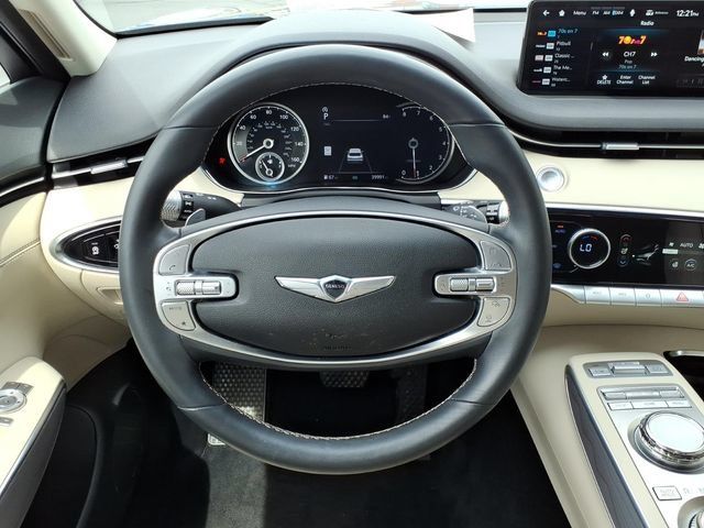 Used 2023 Genesis GV70 2.5T w/ Advanced Package AWD/4WD image 19