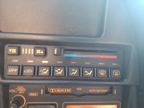 Used 1992 Chevrolet Corvette Coupe RWD image 16