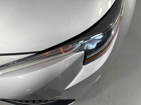 Used 2020 Toyota Corolla LE FWD image 27