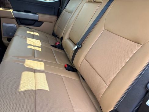 Used 2024 Ford F250 Lariat w/ Sport Appearance Package AWD/4WD image 12