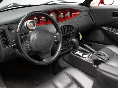 Used 2002 Chrysler Prowler image 20