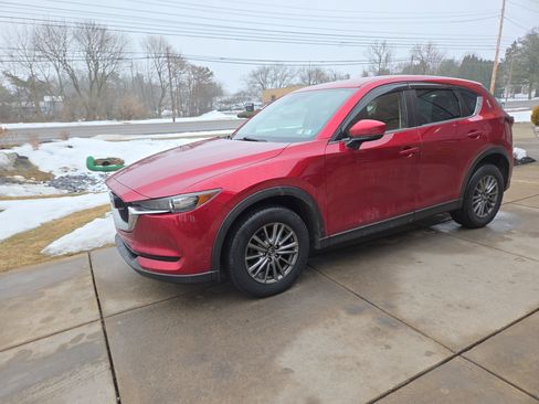 Used 2017 MAZDA CX-5 Touring image 7