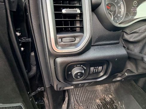 Used 2020 RAM 1500 Laramie image 7