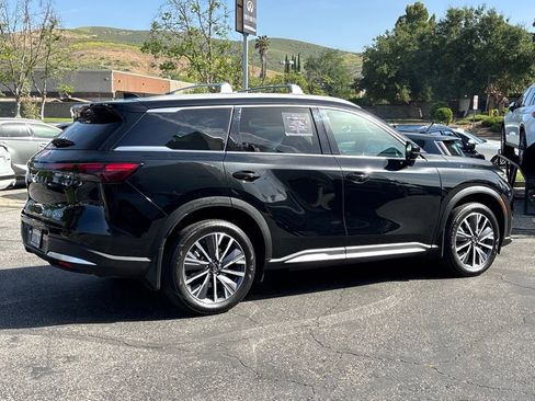 Certified 2026 INFINITI QX60 Luxe w/ Cargo Package FWD image 5