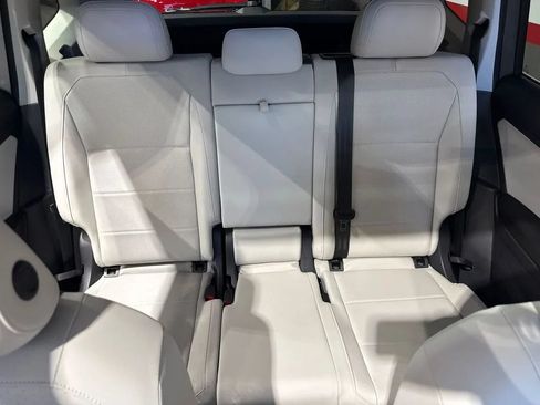 Used 2021 Volkswagen Tiguan SEL AWD/4WD image 86