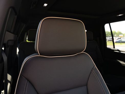 New 2025 Chevrolet Suburban Premier w/ Sun And Tow Package image 15