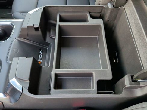 New 2026 GMC Sierra 1500 SLT image 33