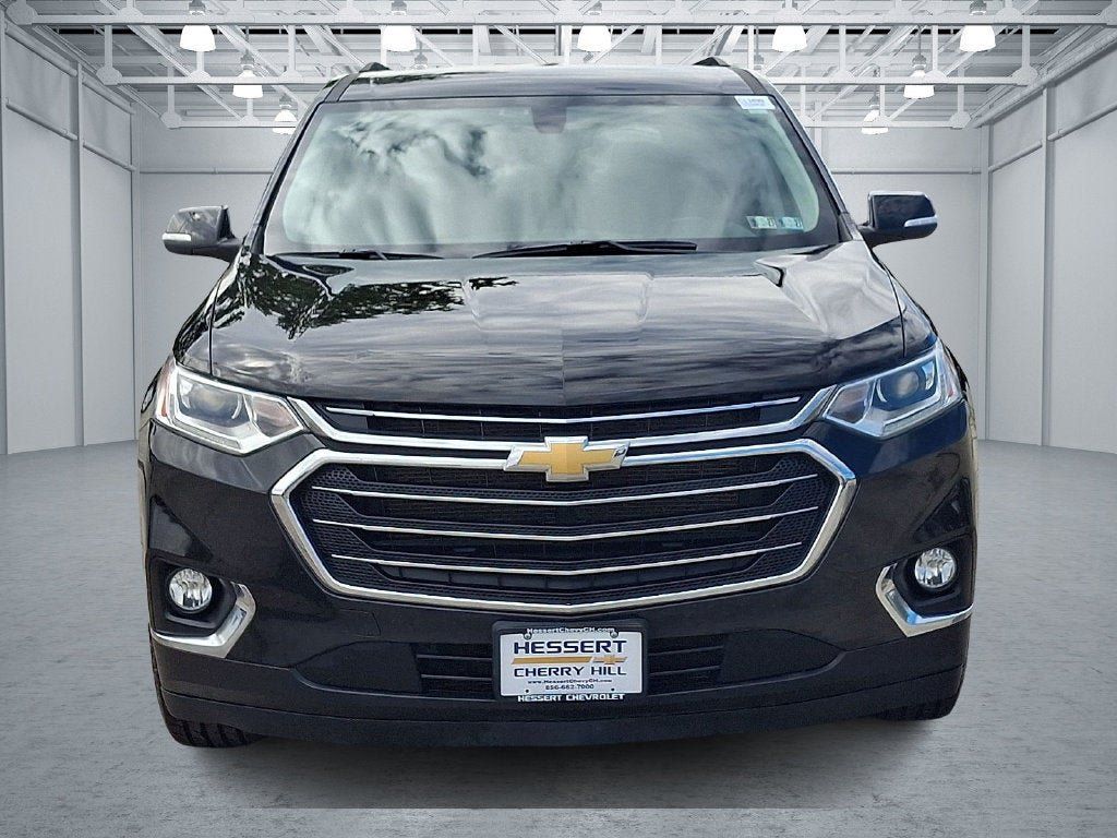 Certified 2021 Chevrolet Traverse LT FWD image 3