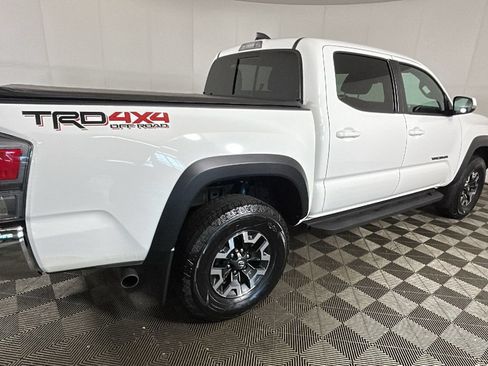 Used 2021 Toyota Tacoma TRD Off-Road AWD/4WD image 3