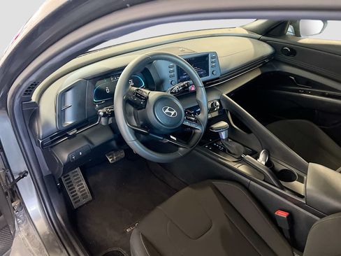 Used 2026 Hyundai Elantra Sport w/ Cargo Package FWD image 9