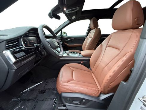 Used 2022 Audi Q7 3.0T Premium Plus w/ Premium Plus Package AWD/4WD image 9