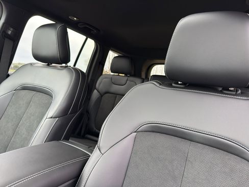 New 2025 Jeep Grand Cherokee Altitude image 26