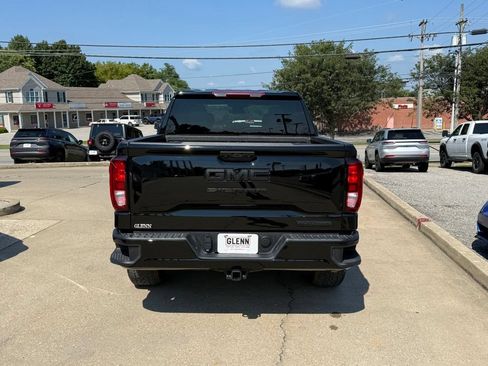 Used 2026 GMC Sierra 1500 Elevation w/ Elevation Select Package AWD/4WD image 7