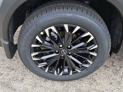 New 2026 Nissan Rogue SV image 7