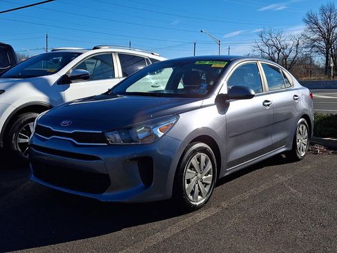Used 2019 Kia Rio S image 5