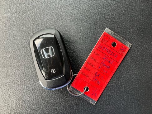 Certified 2025 Honda Pilot EX-L image 38