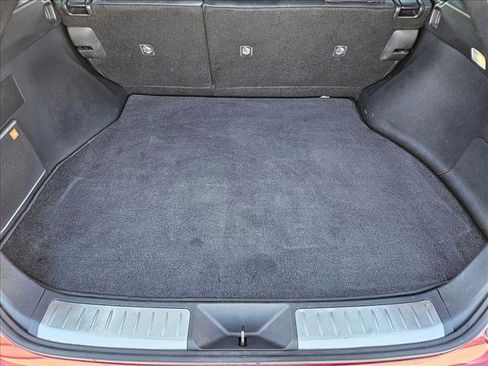 Used 2021 Toyota Venza Limited image 6