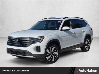 Used 2024 Volkswagen Atlas SE w/ Panoramic Sunroof Package