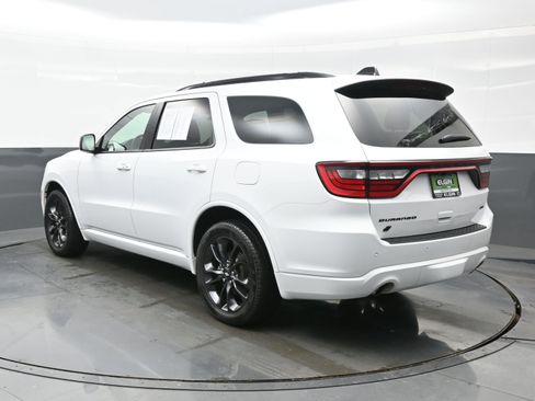 Used 2025 Dodge Durango GT image 4