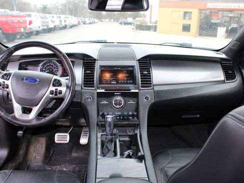 Used 2015 Ford Taurus SHO w/ Equipment Group 401A image 19