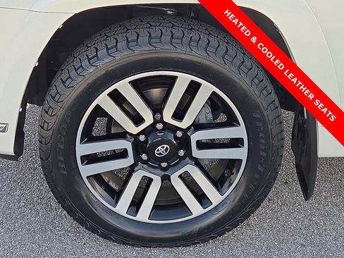 Used 2022 Toyota 4Runner Limited image 7