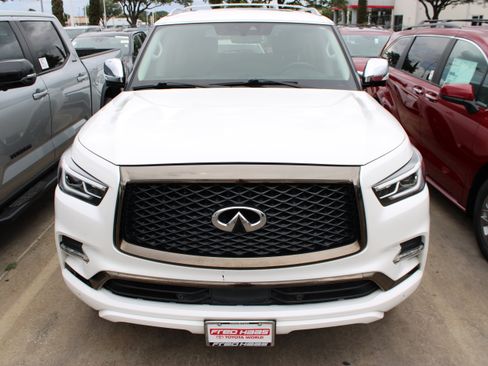 Used 2021 INFINITI QX80 Premium Select w/ Cargo Package RWD image 4