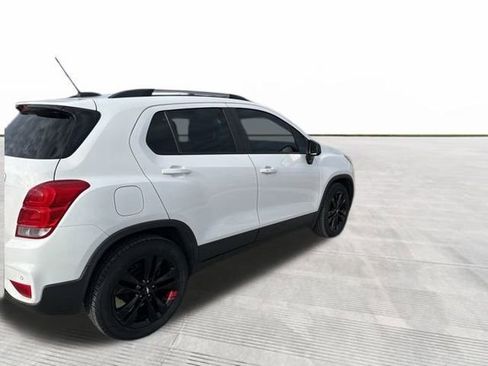 Used 2020 Chevrolet Trax LT w/ Redline Edition image 4