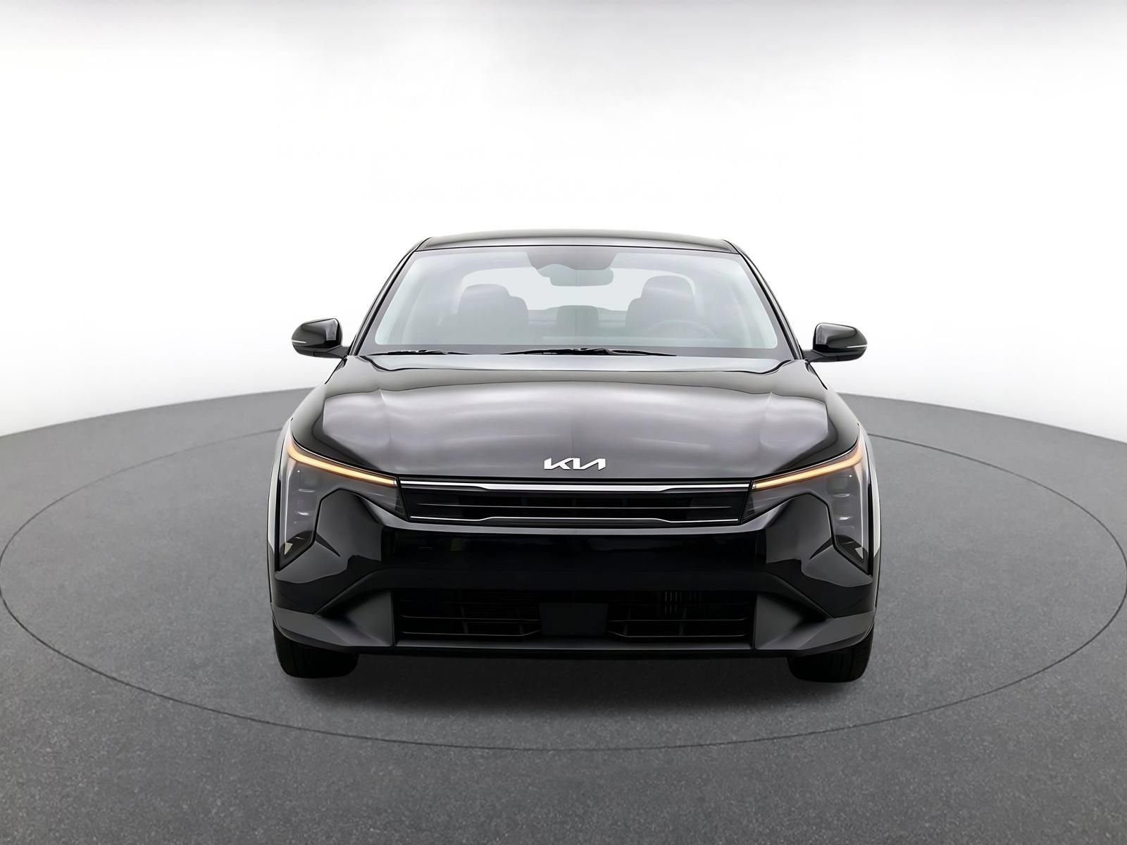 Used 2026 Kia K4 FWD image 2