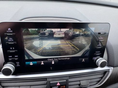 Used 2018 Honda Accord EX image 23