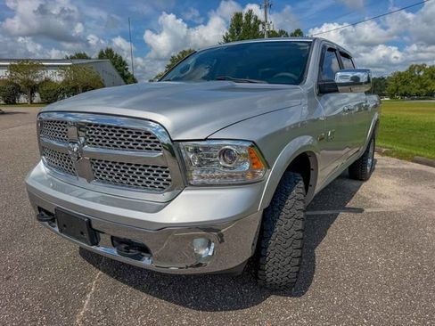 Used 2015 RAM 1500 Laramie w/ Convenience Group AWD/4WD image 7
