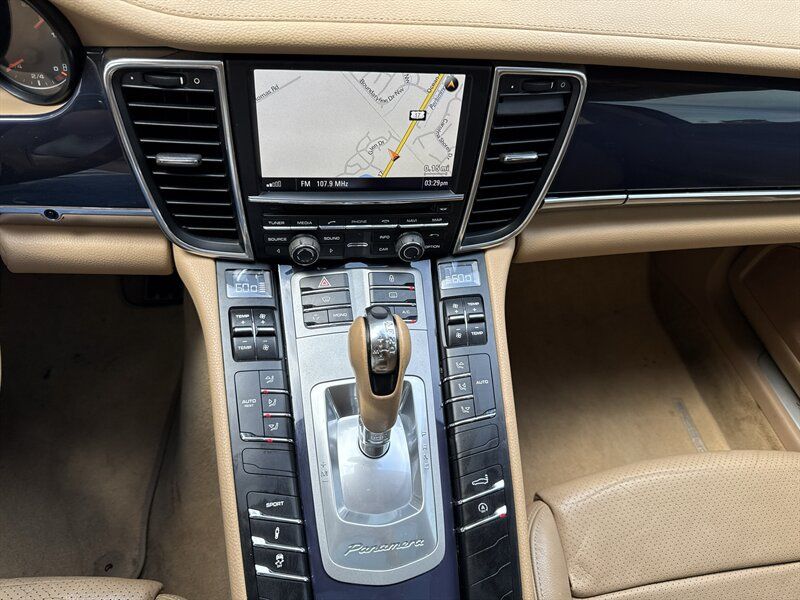Used 2012 Porsche Panamera image 12
