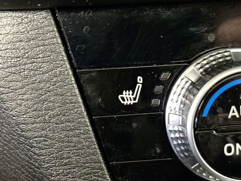 Used 2024 Mitsubishi Outlander SEL image 18