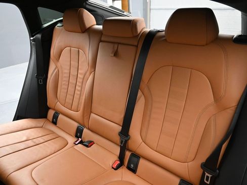 Used 2021 BMW X6 sDrive40i w/ M Sport Package image 31