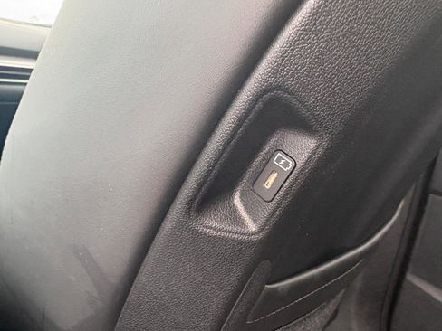 Used 2025 Kia Sorento EX w/ Panoramic Sunroof Package FWD image 26