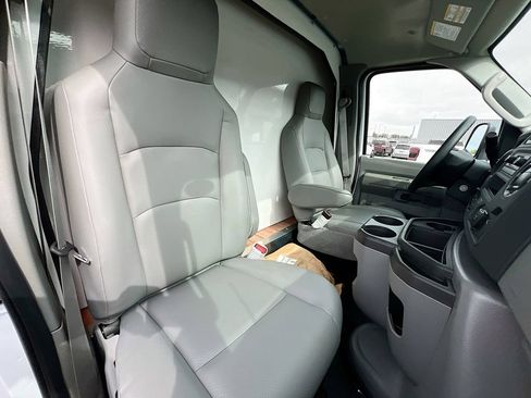 New 2027 Ford E-450 and Econoline 450 Super Duty RWD image 15