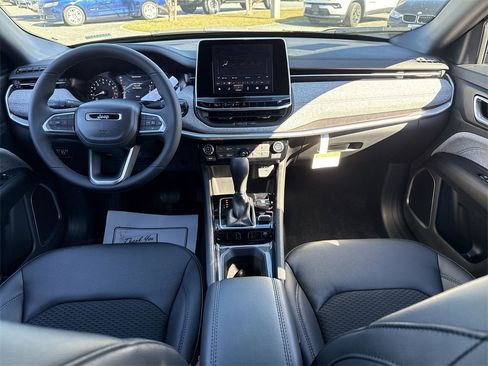 New 2026 Jeep Compass Latitude w/ Convenience Group image 26