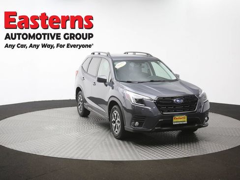 Used 2022 Subaru Forester Premium AWD/4WD image 54