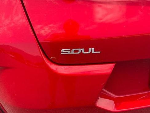 Certified 2025 Kia Soul GT-Line w/ GT-Line Technology Package FWD image 15